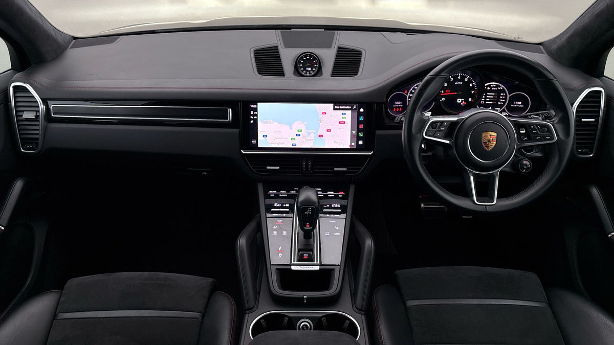 Porsche Cayenne Image 12