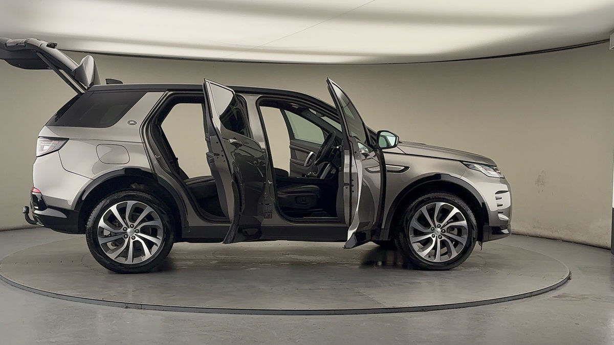 More views of Land Rover Discovery Sport