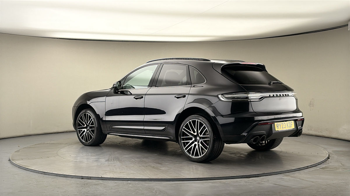 More views of Porsche Macan