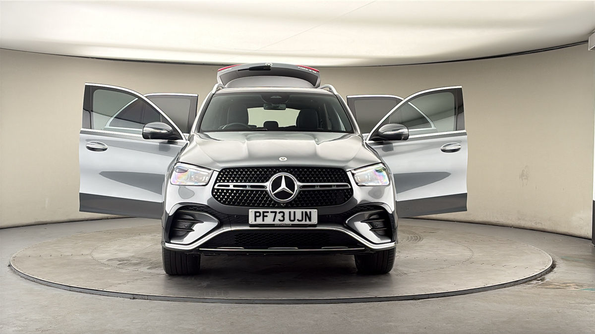 More views of Mercedes-Benz GLE