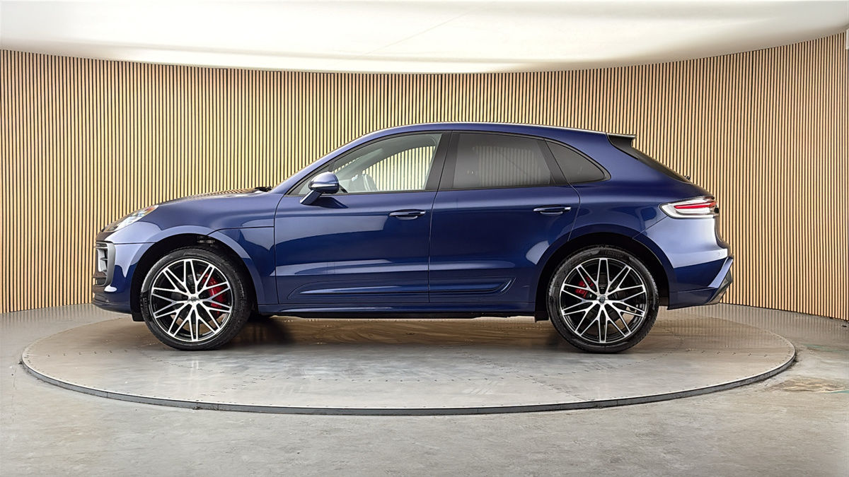 More views of Porsche Macan