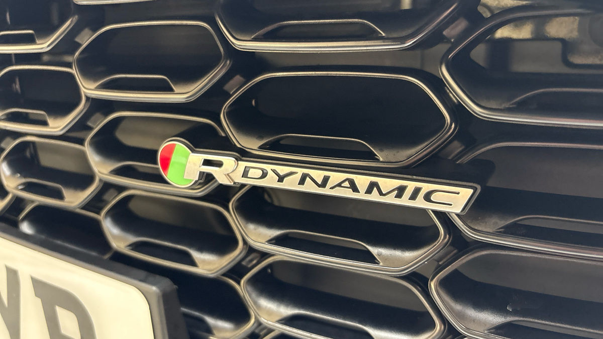 Jaguar F-Type Image 40