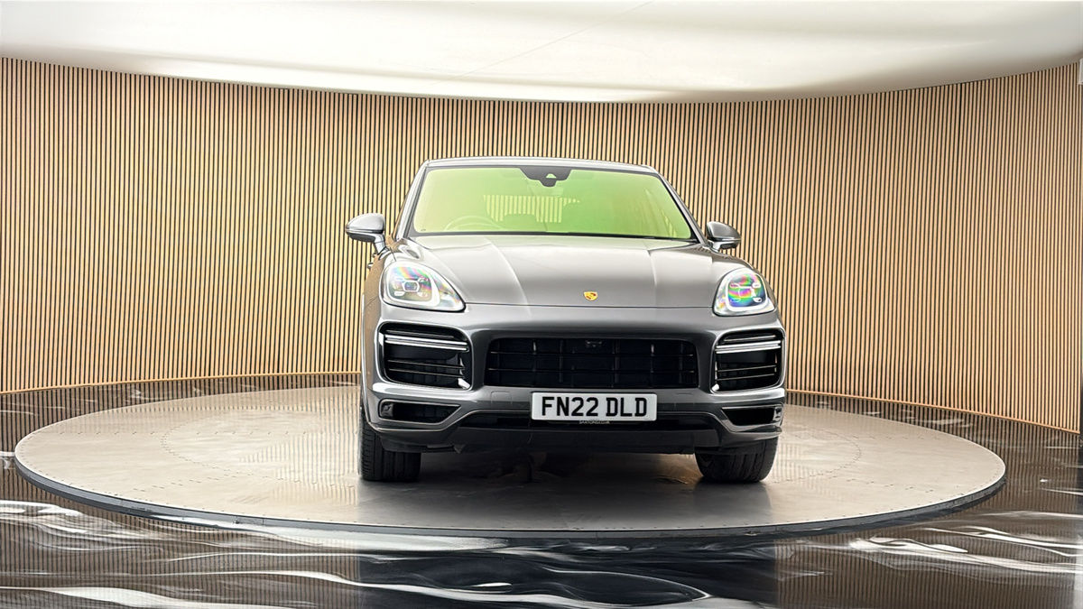 More views of Porsche Cayenne