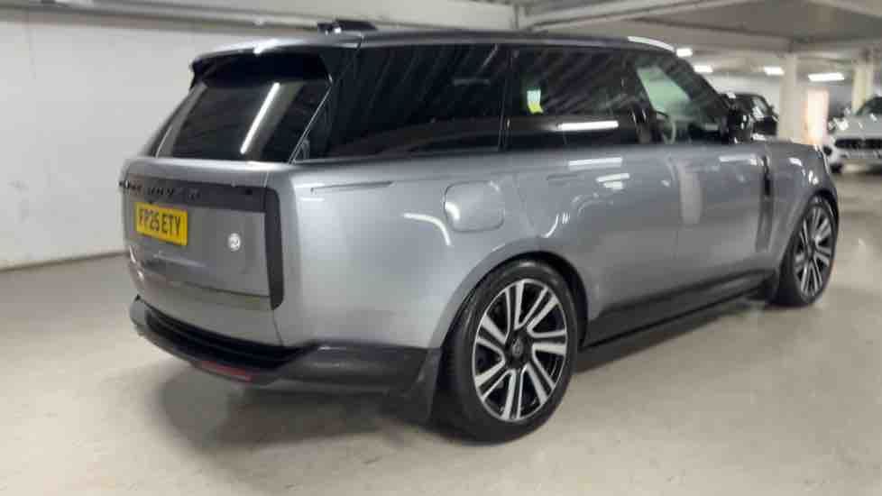 More views of Land Rover Range Rover