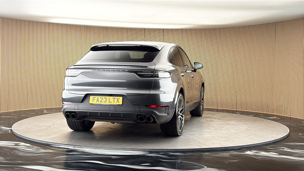 More views of Porsche Cayenne