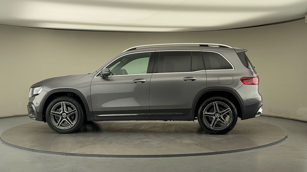 More views of Mercedes-Benz GLB