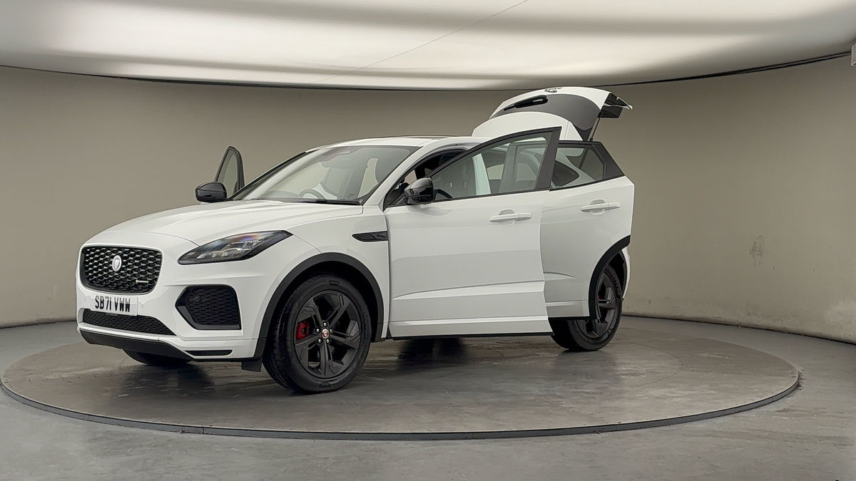 Jaguar E-PACE Image 22