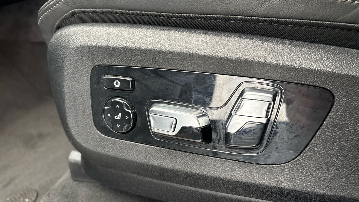 BMW X7 Image 46