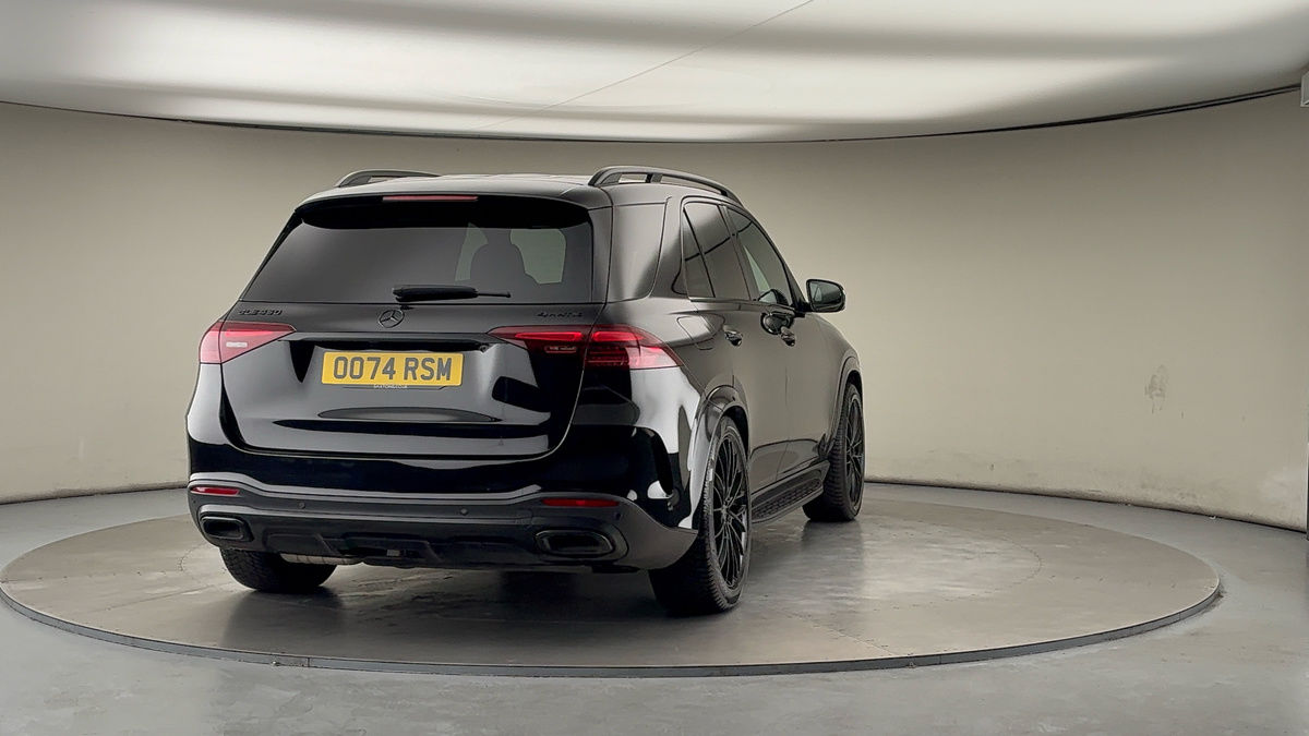 More views of Mercedes-Benz GLE