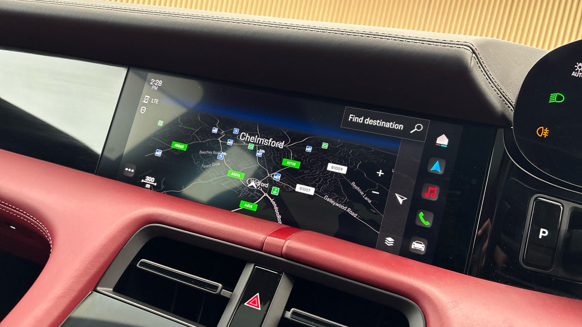 Porsche Taycan Image 17