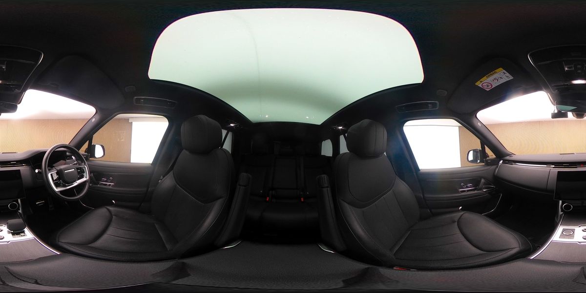 More views of Land Rover Range Rover