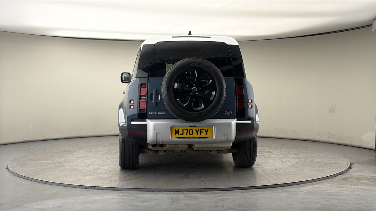 More views of Land Rover Defender 110