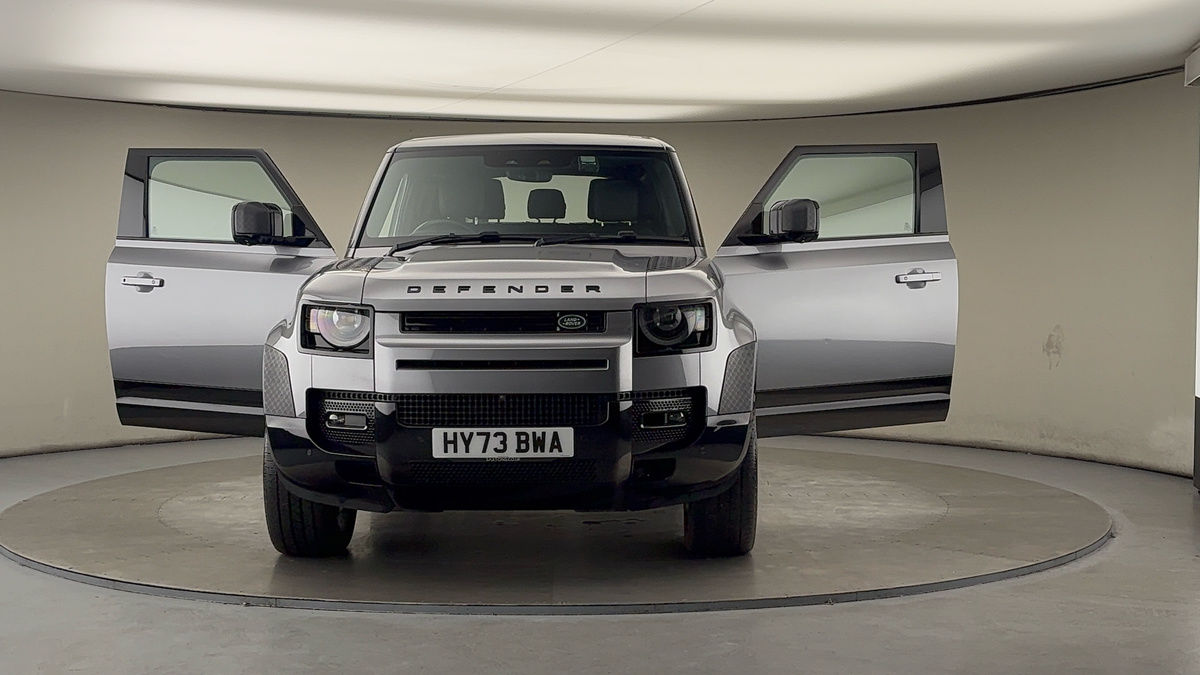 More views of Land Rover Defender 90