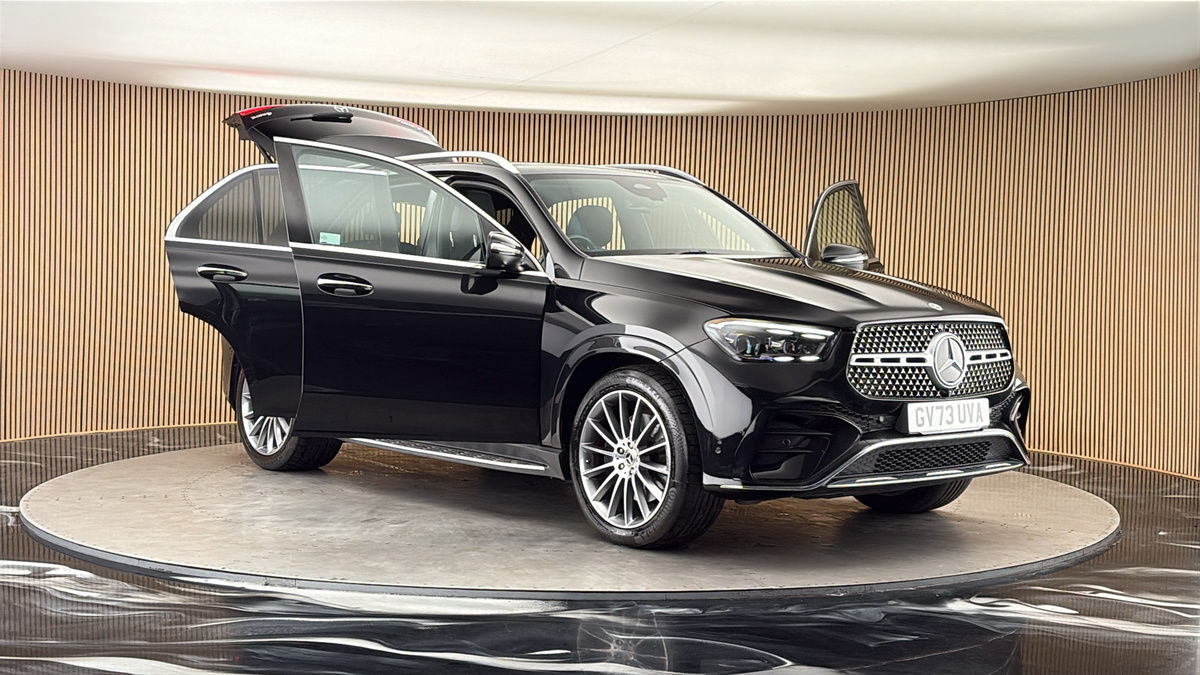 More views of Mercedes-Benz GLE
