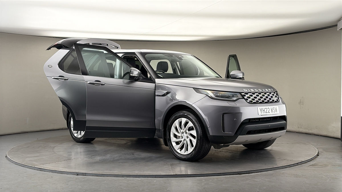 More views of Land Rover Discovery
