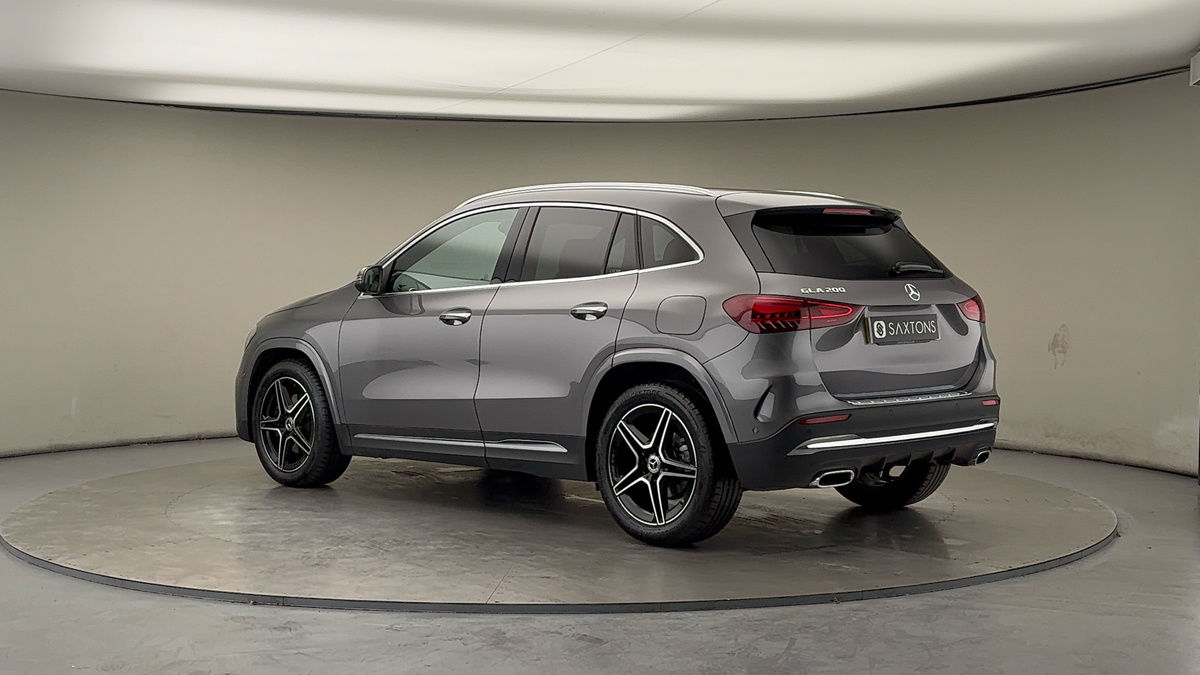 More views of Mercedes-Benz GLA