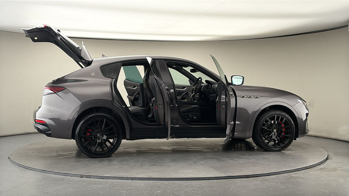 More views of Maserati Levante