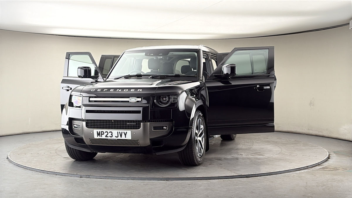 More views of Land Rover Defender 110