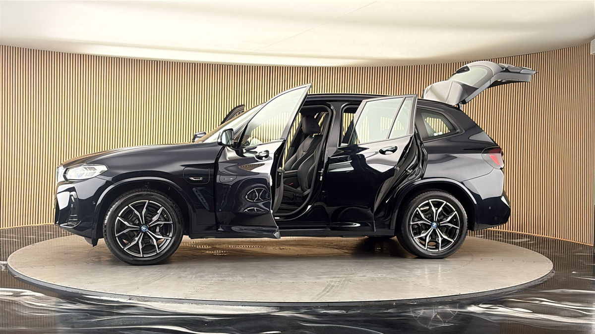 More views of BMW X3