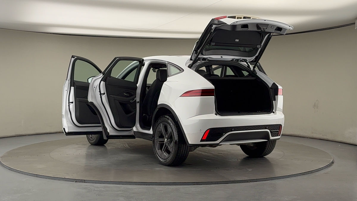 Jaguar E-PACE Image 46