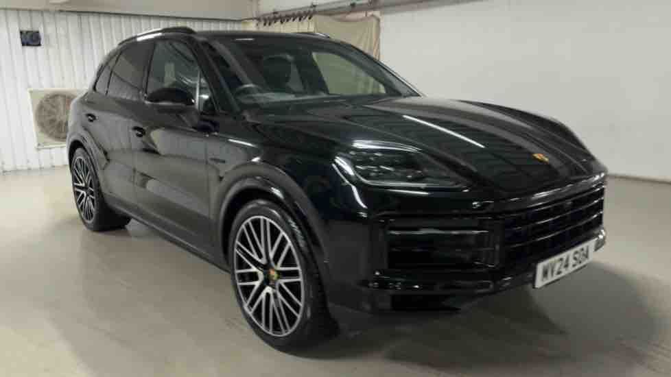 More views of Porsche Cayenne