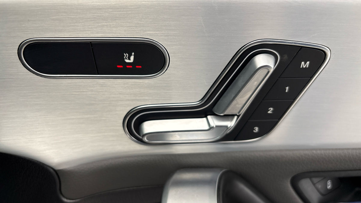 Mercedes-Benz A Class Image 29