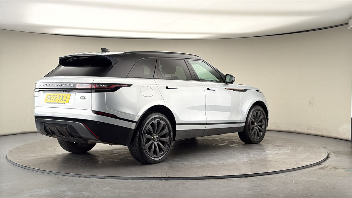 Land Rover Range Rover Velar Image 21