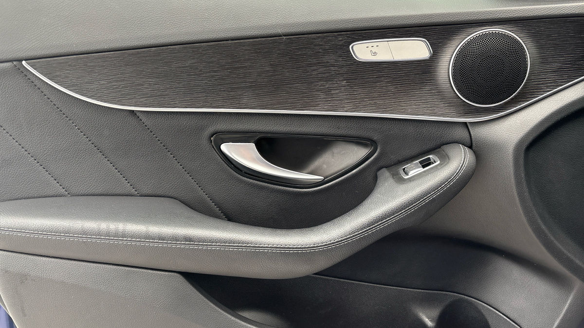 Mercedes-Benz C Class Image 19