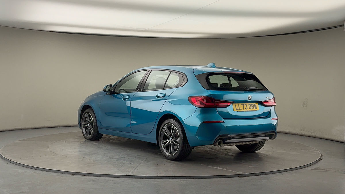 BMW 1 Series Image 2