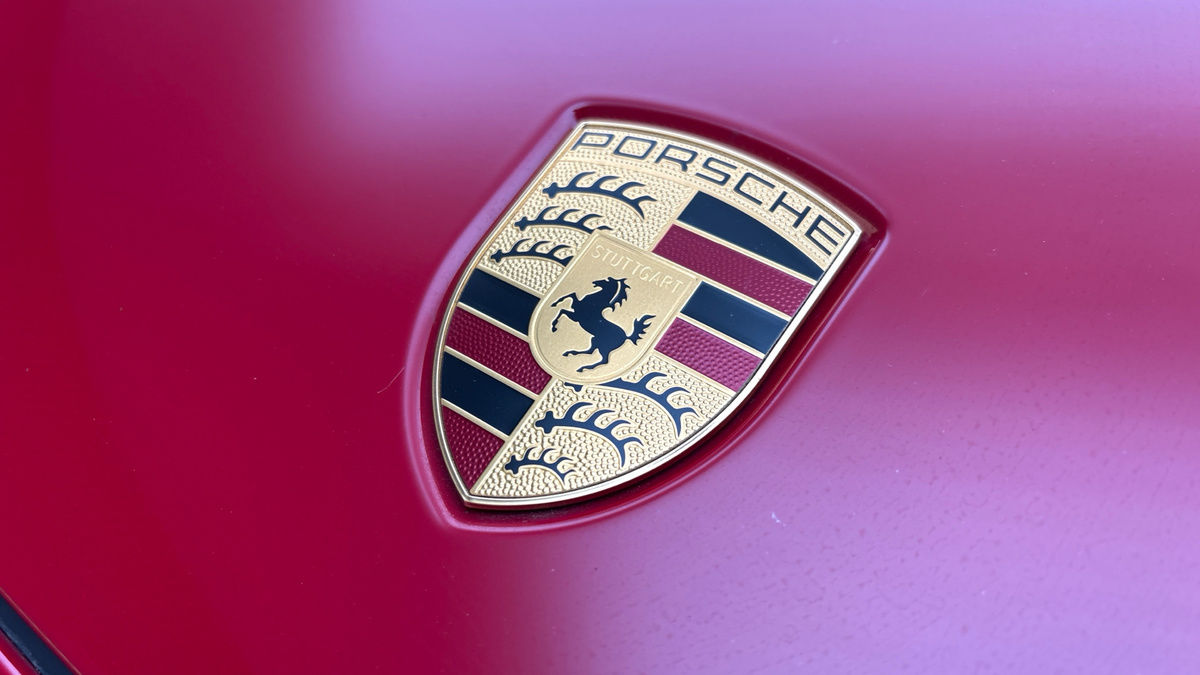 Porsche Cayenne Image 24