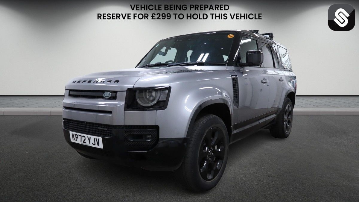 Land Rover Defender 130 Image 2