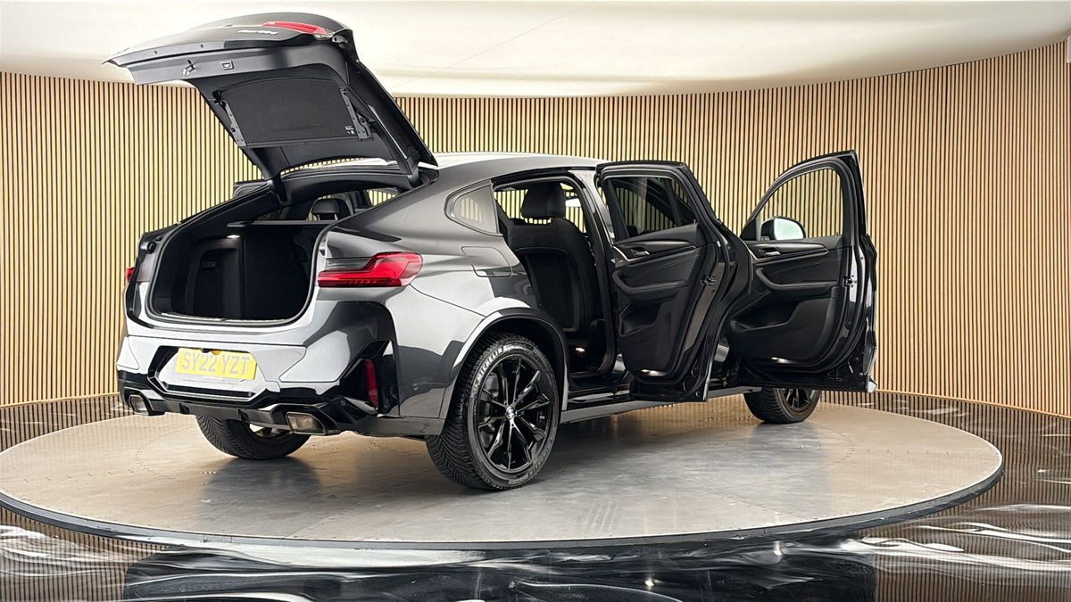 More views of BMW X4