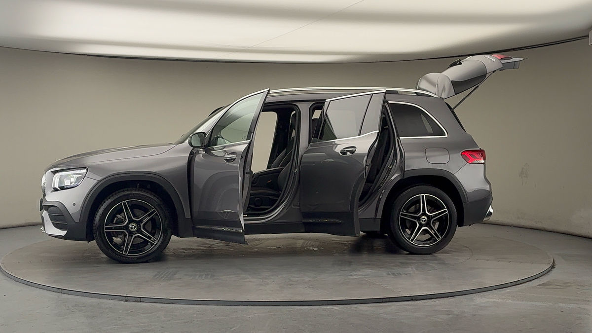 More views of Mercedes-Benz GLB