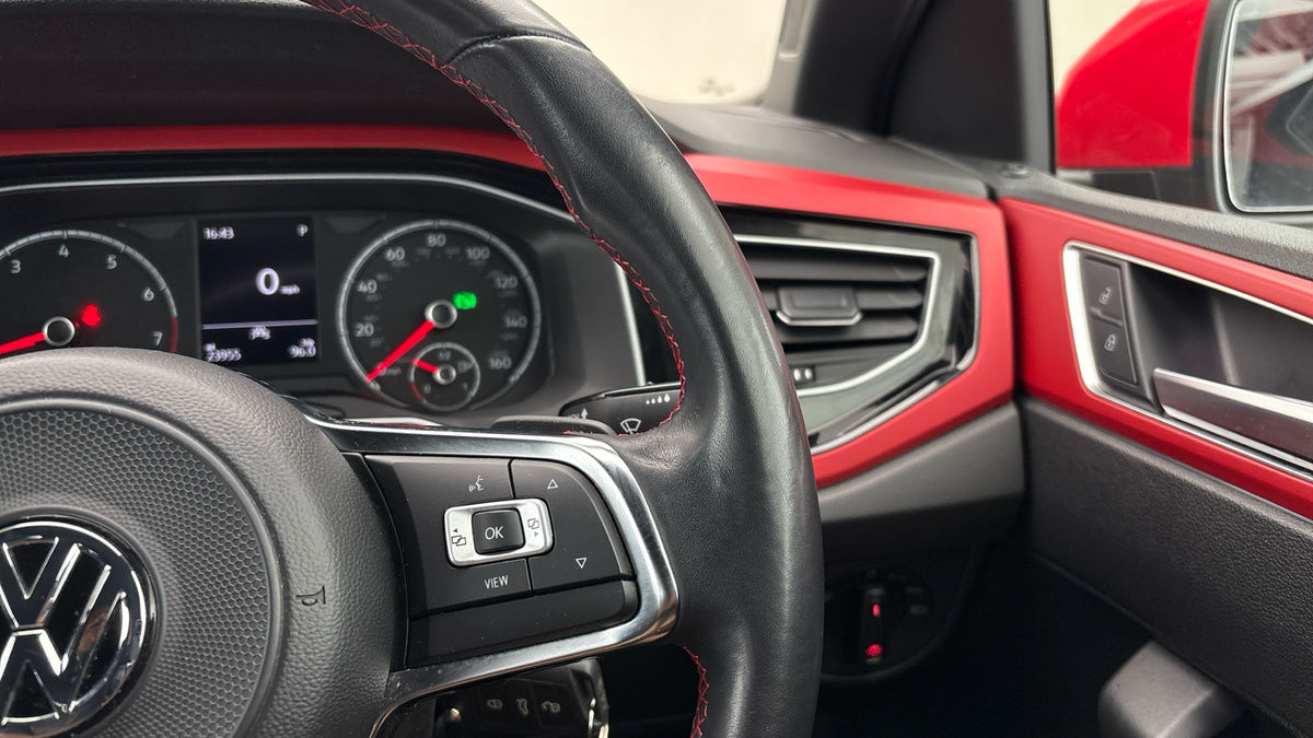 Volkswagen Polo Image 14