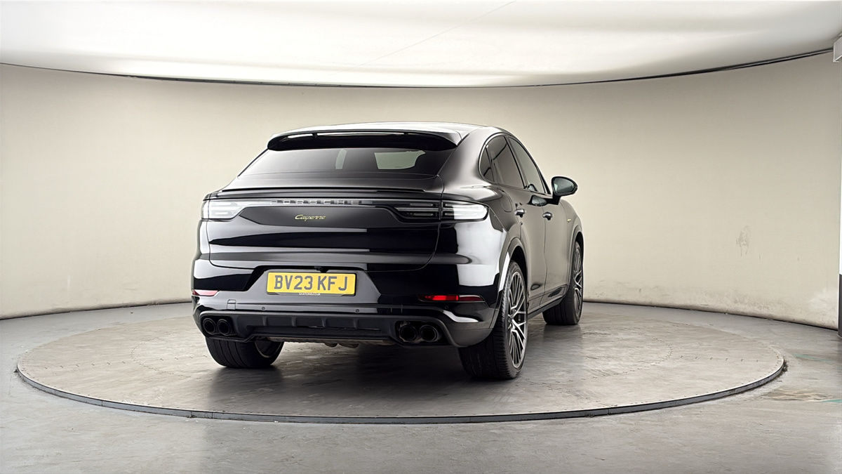 More views of Porsche Cayenne