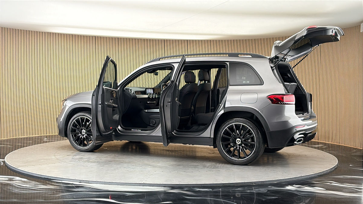 More views of Mercedes-Benz GLB