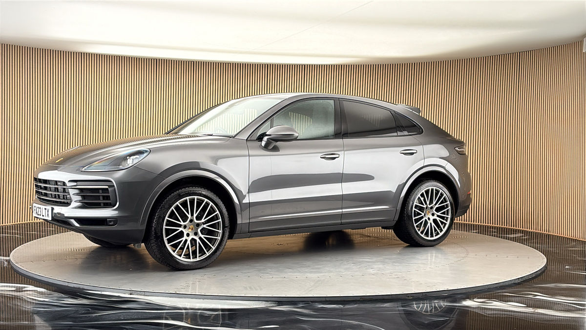 More views of Porsche Cayenne