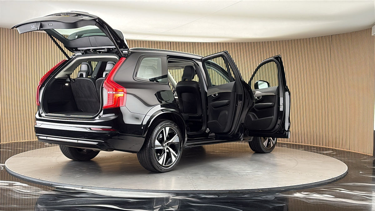 More views of Volvo XC90