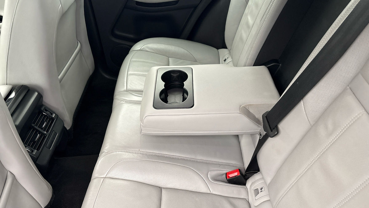 Land Rover Range Rover Evoque Image 9