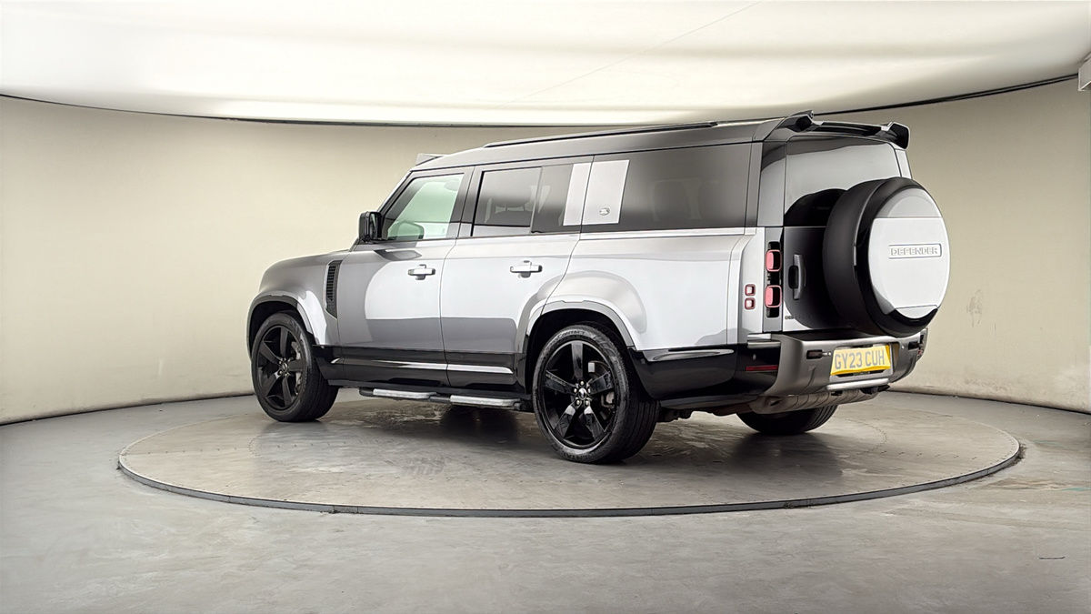 More views of Land Rover Defender 130