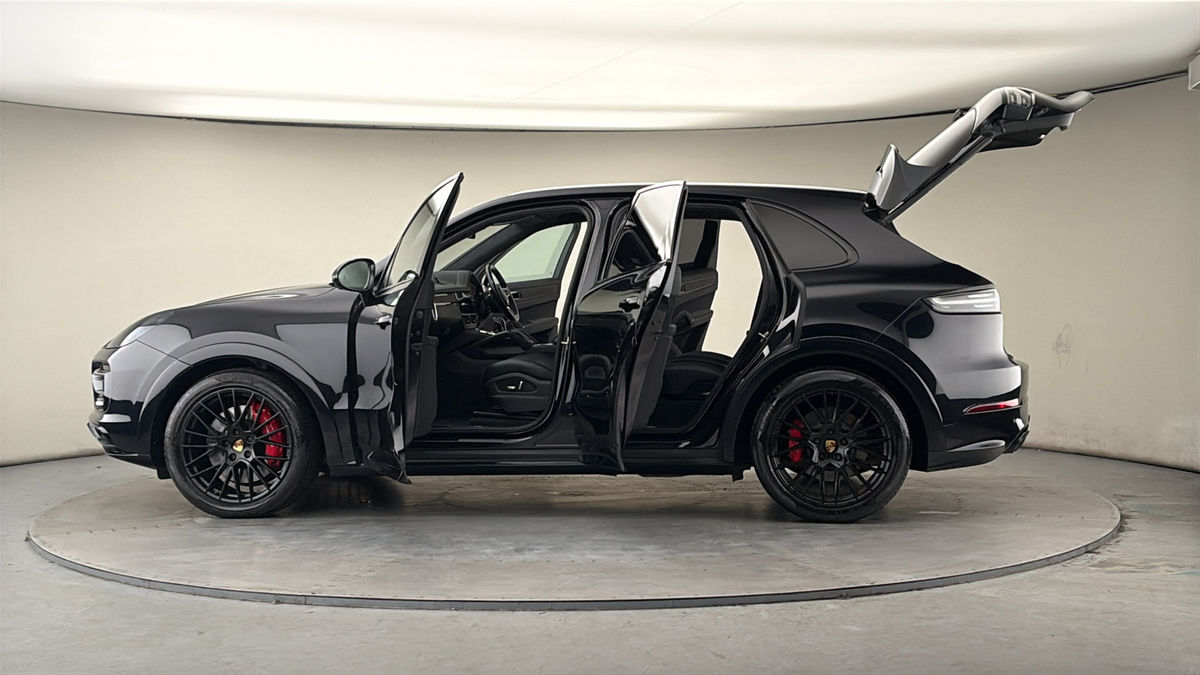 More views of Porsche Cayenne