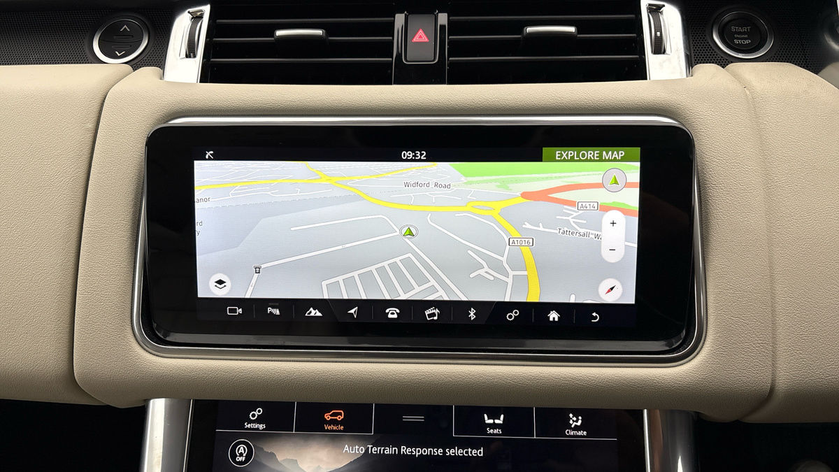 Land Rover Range Rover Sport Image 17