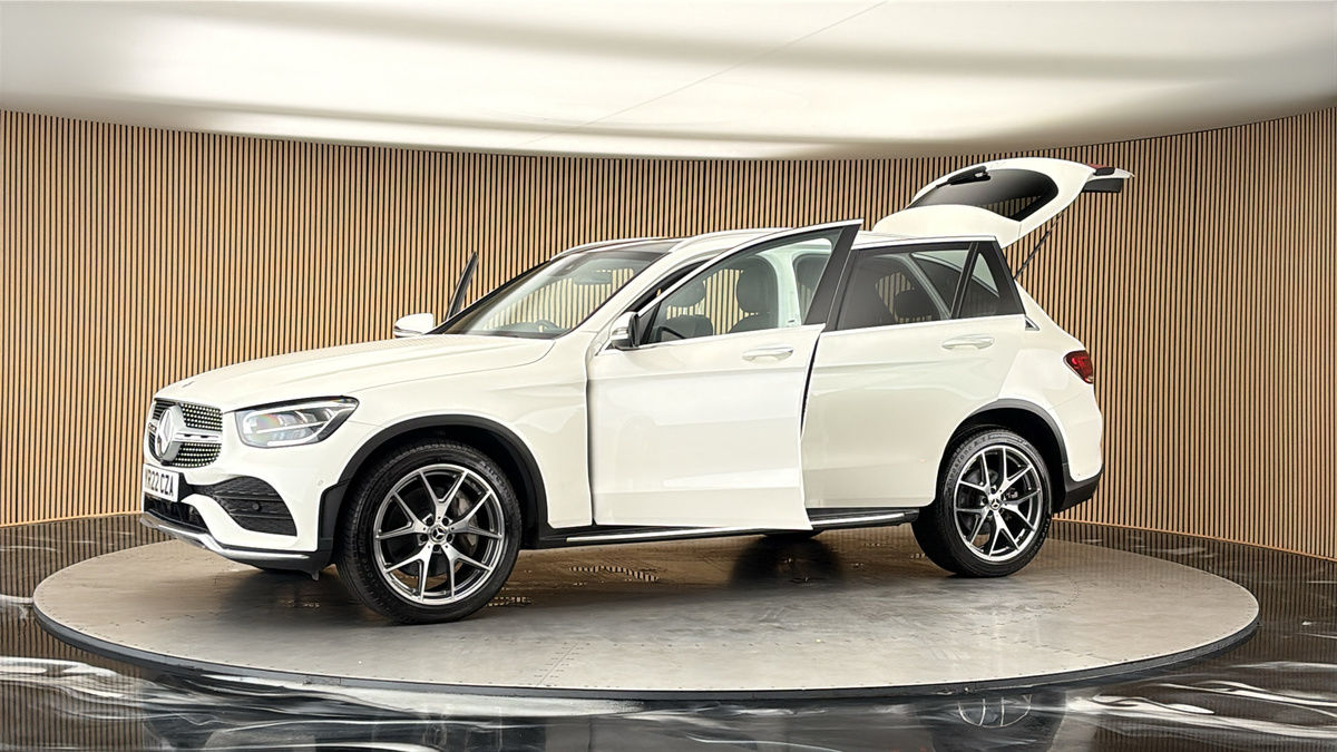 More views of Mercedes-Benz GLC