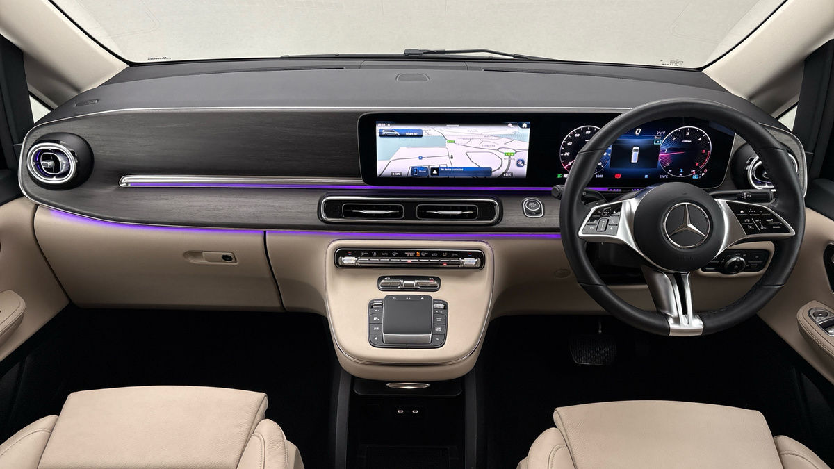 Mercedes-Benz V Class Image 12