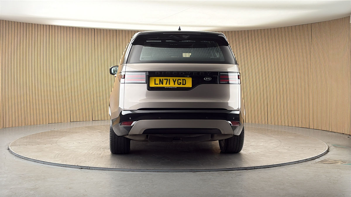 More views of Land Rover Discovery