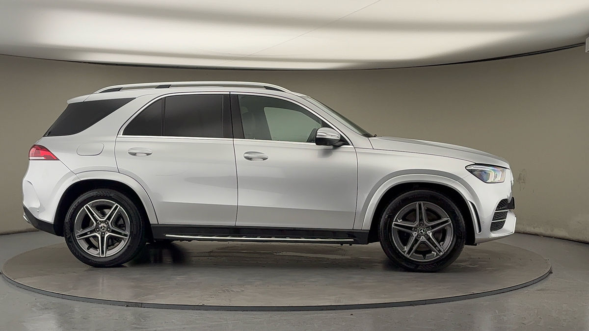 More views of Mercedes-Benz GLE