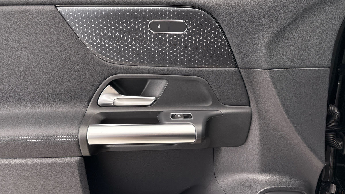 Mercedes-Benz GLA Image 19