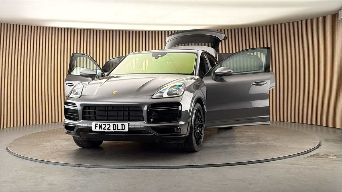 More views of Porsche Cayenne