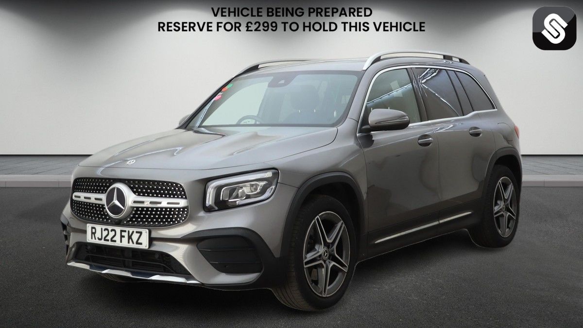 Mercedes-Benz GLB Image 2