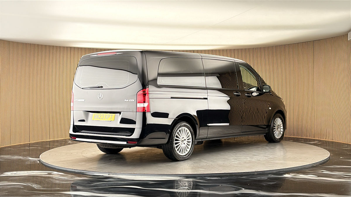 More views of Mercedes-Benz Vito